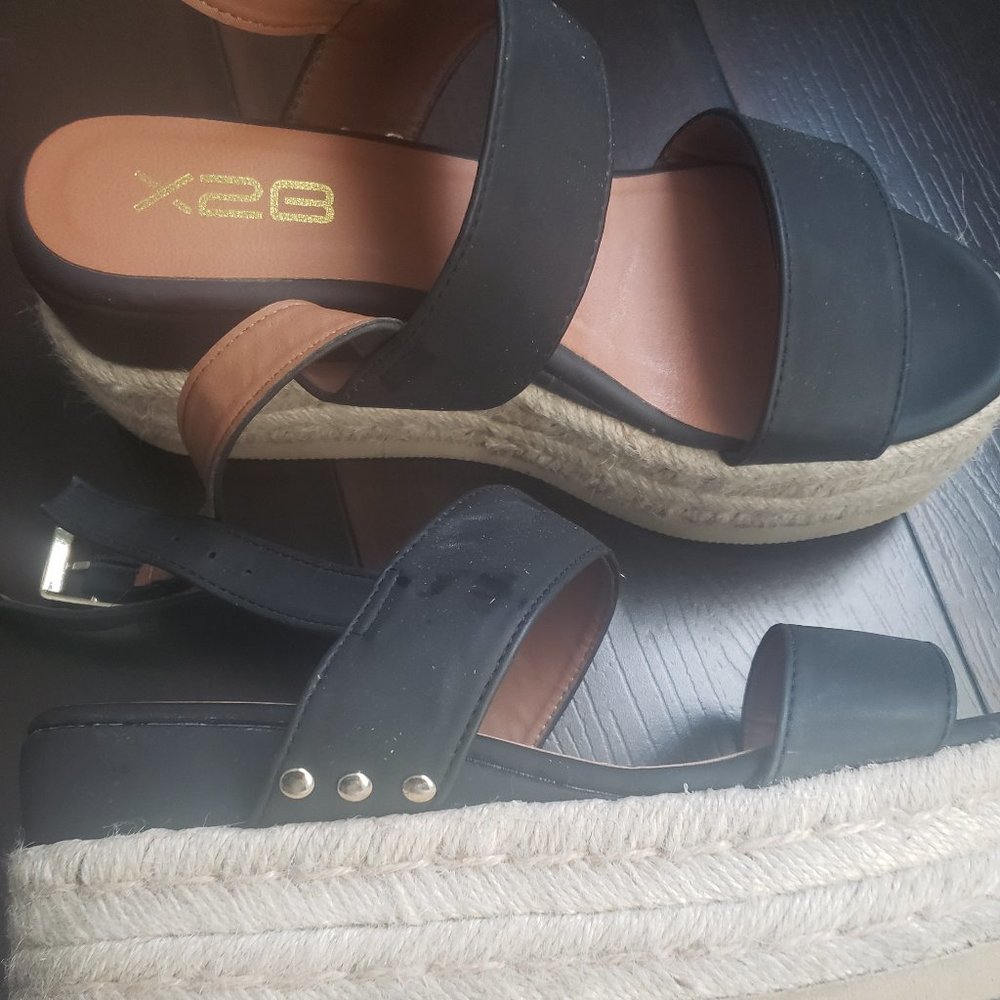 Platform sandals